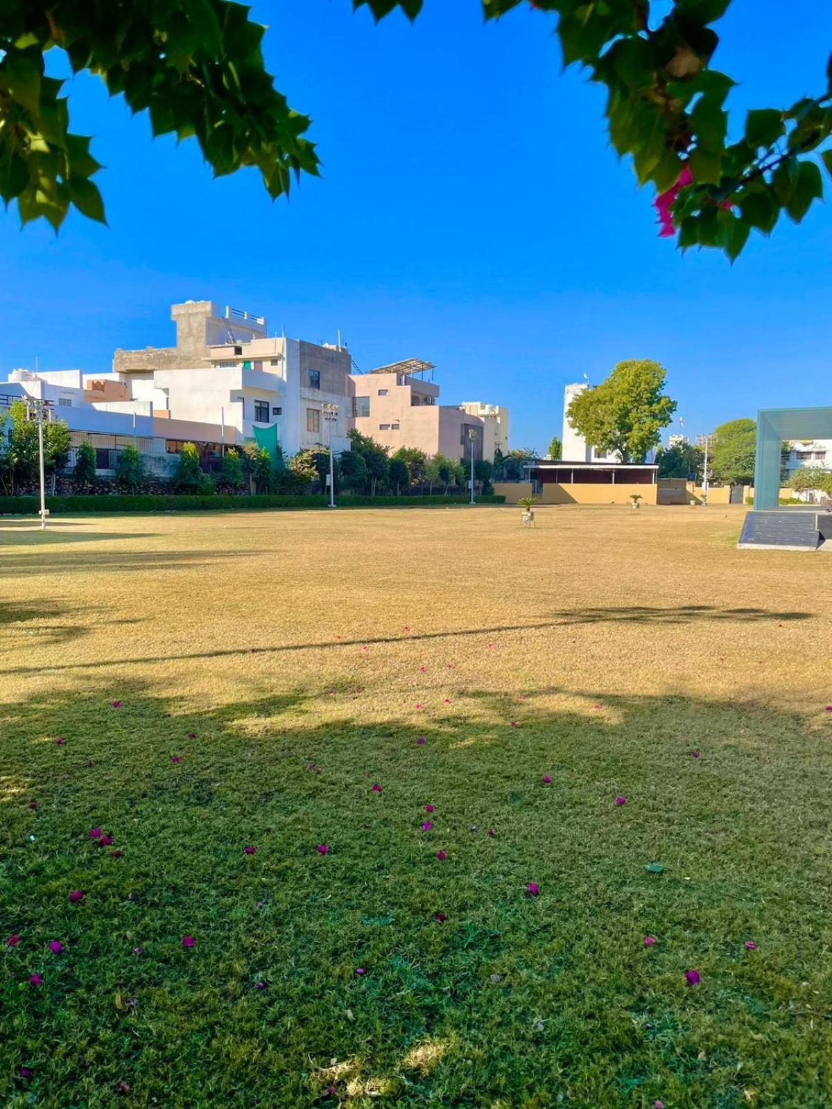 Vrindavan Greens Resort Ουνταϊπούρ Εξωτερικό φωτογραφία